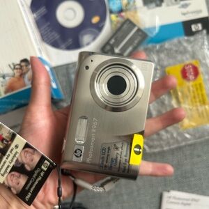 VINTAGE HP Photosmart R967 10MP Digital Camera Battery Charger All Cables NWT